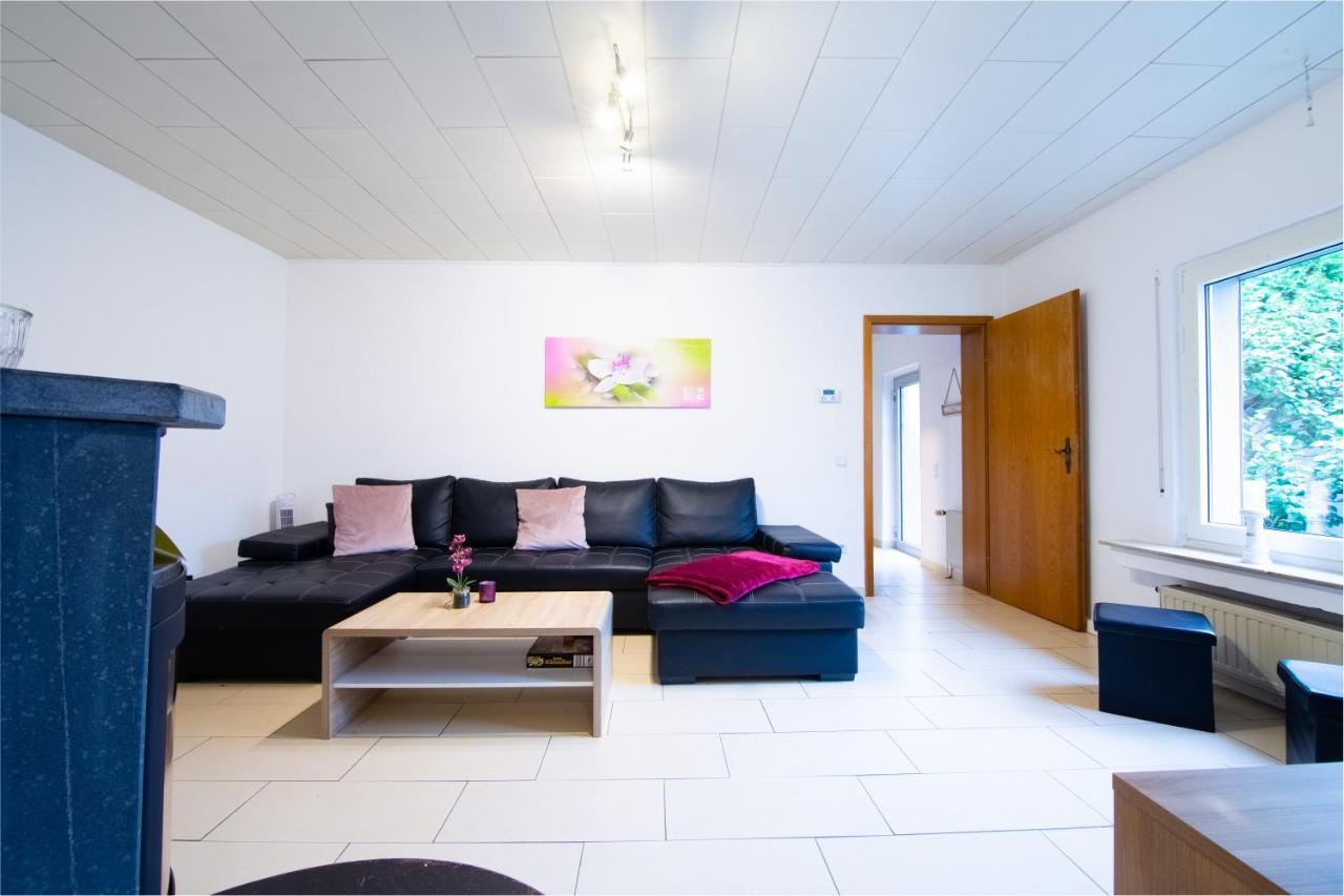 Ferienwohnung Oberhausen Alstaden ภายนอก รูปภาพ